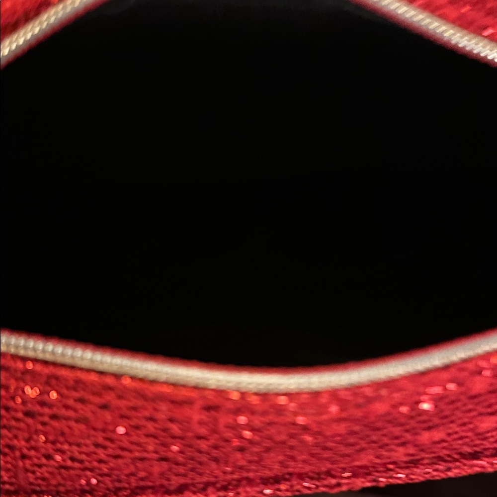 CHANEL Red Tweed Cosmetic Case - Picture 5 of 6